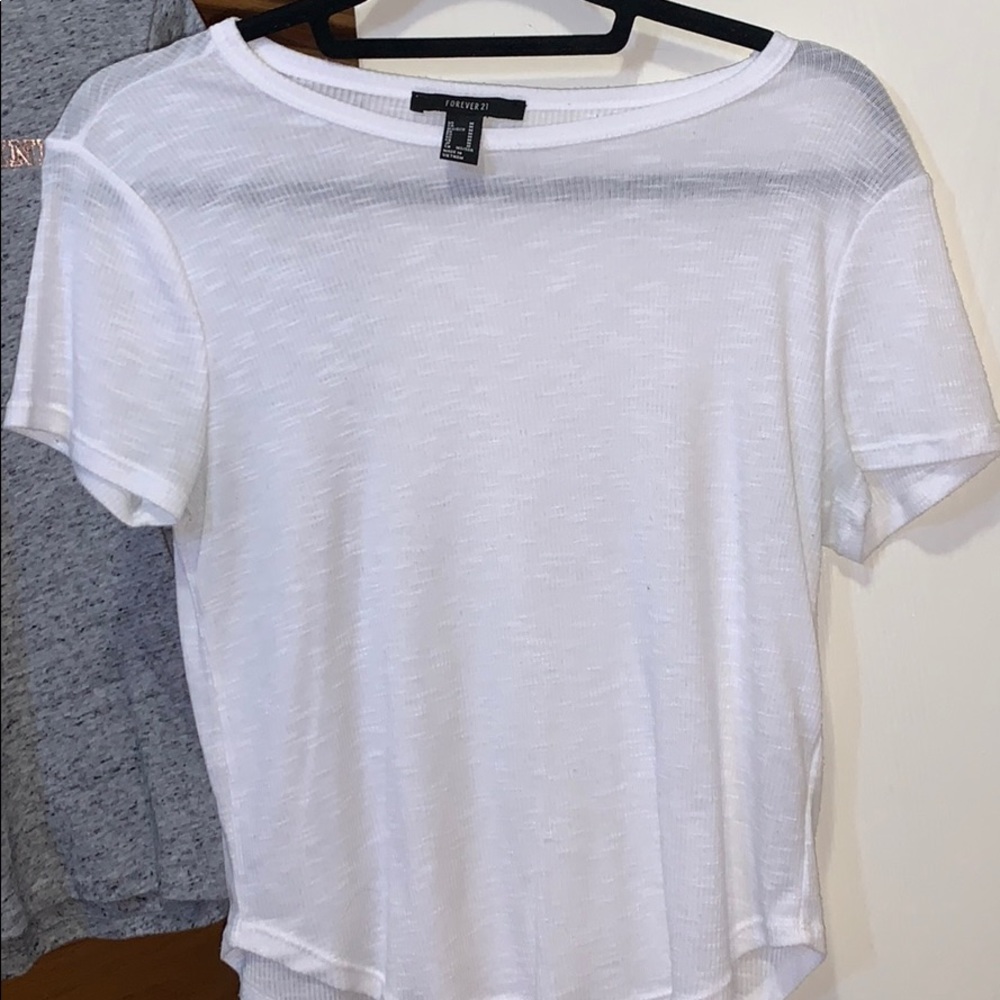 White tee
